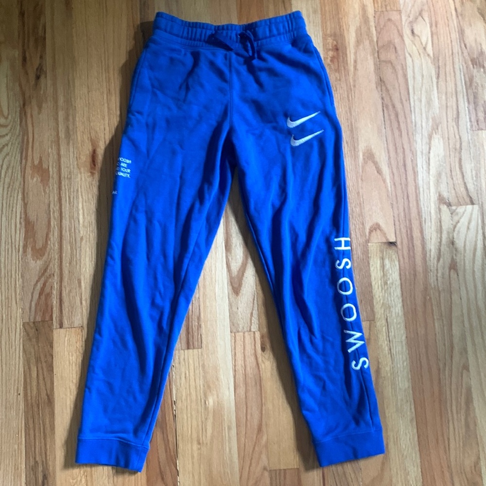 navy blue nike sweats!